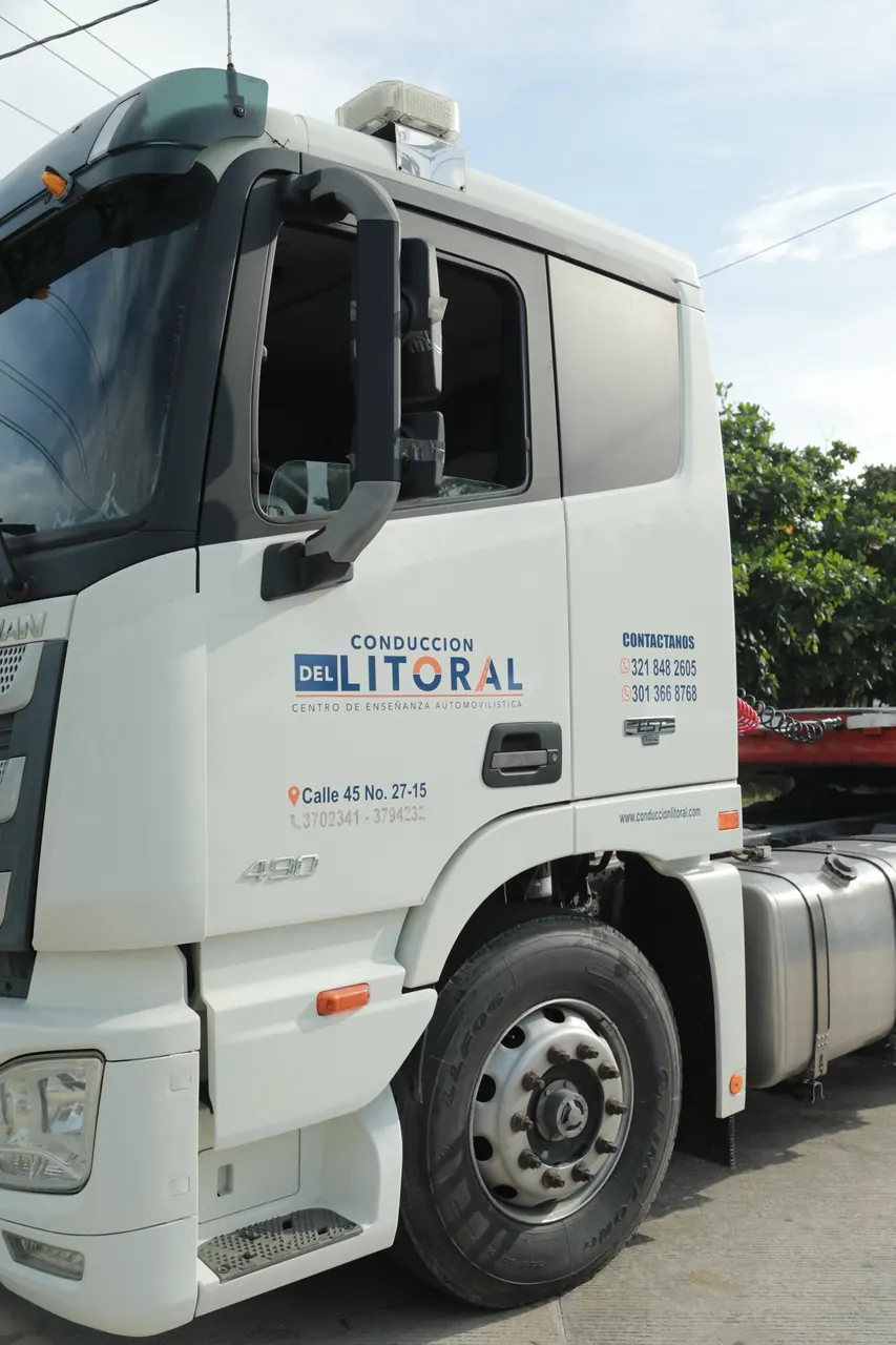 Vehículo de la flota de CEA Conducción del Litoral